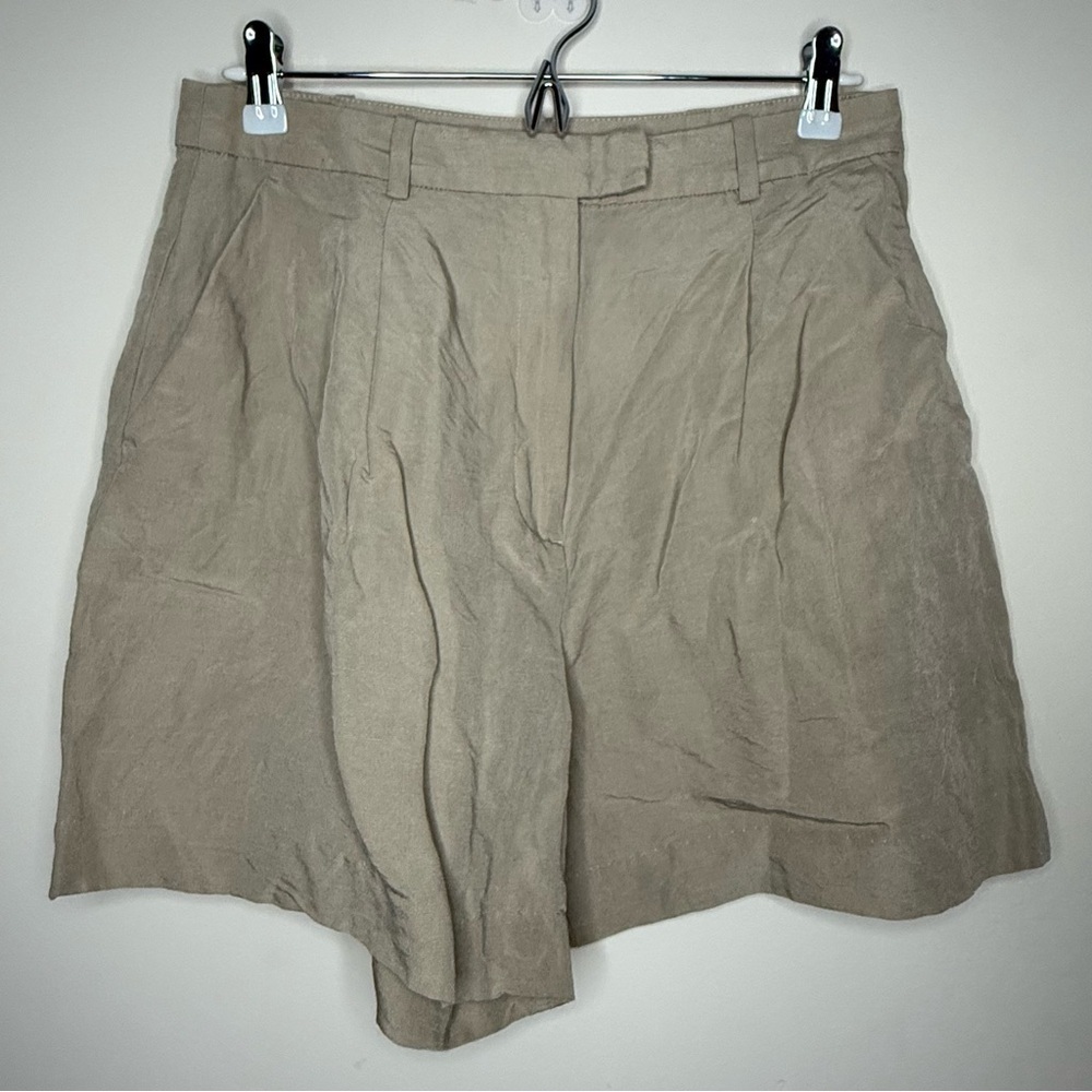 H&M Linen Blend Pleated Tan Summer Longlined Business Casual Shorts